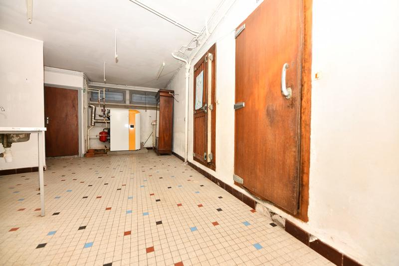 Maison - 127 m² - 9 pièces