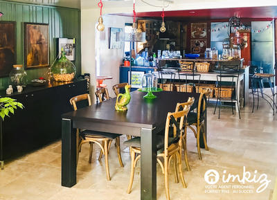 Maison - 355 m² - 11 pièces