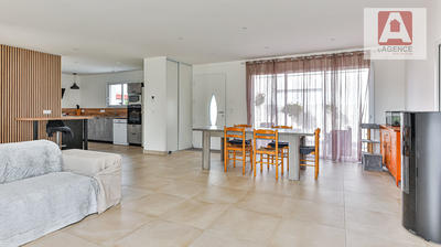 Maison - 150 m² - 6 pièces