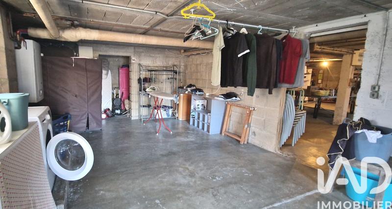 Maison - 180 m² - 8 pièces