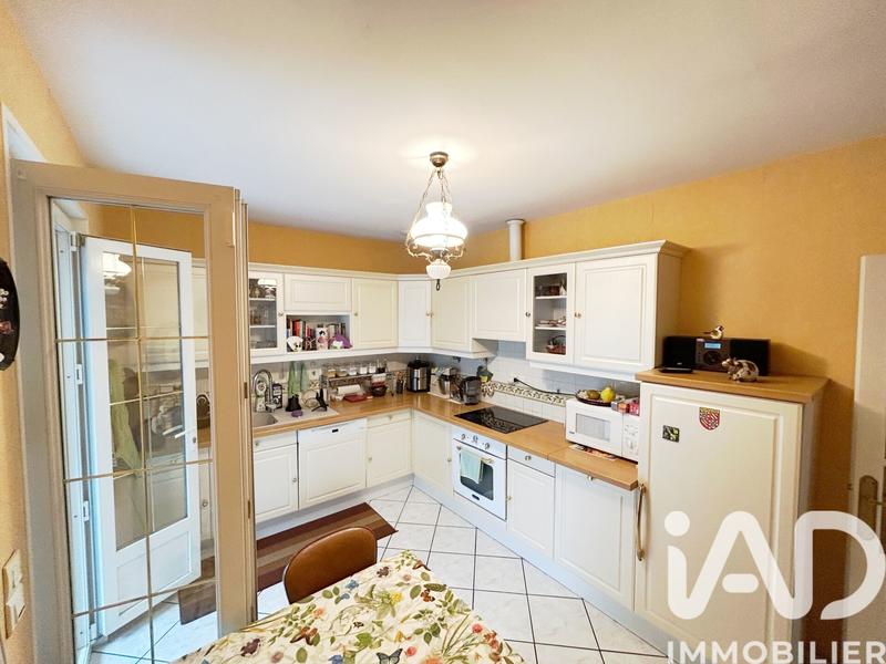 Maison - 180 m² - 5 pièces