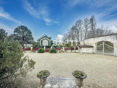 Maison de maîtres - 441 m² - 14 pièces