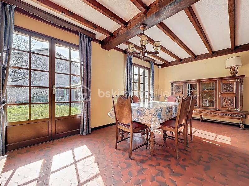 Maison - 99 m² - 4 pièces