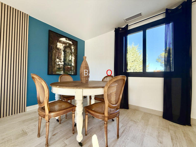 Maison traditionnelle - 138 m² - 5 pièces