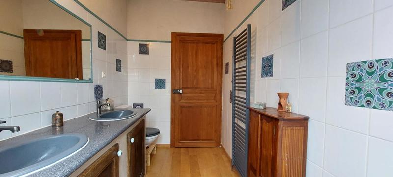 Maison - 180 m² - 4 pièces