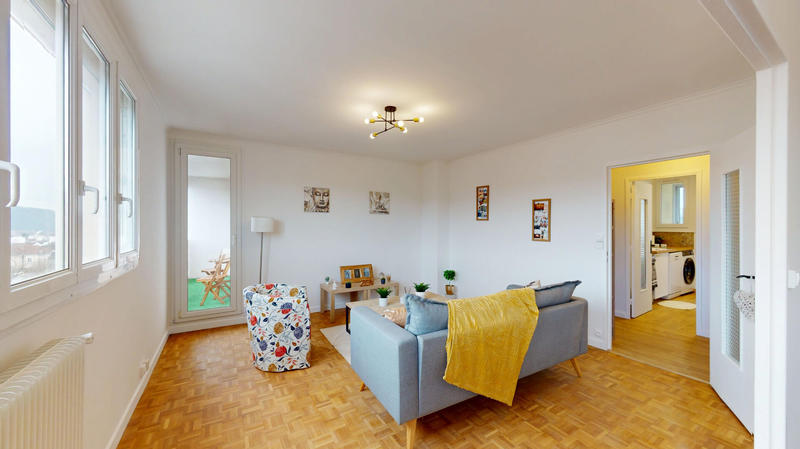 Appartement - 83 m² - 5 pièces