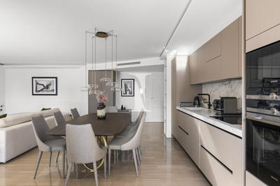 Appartement - 165 m² - 5 pièces