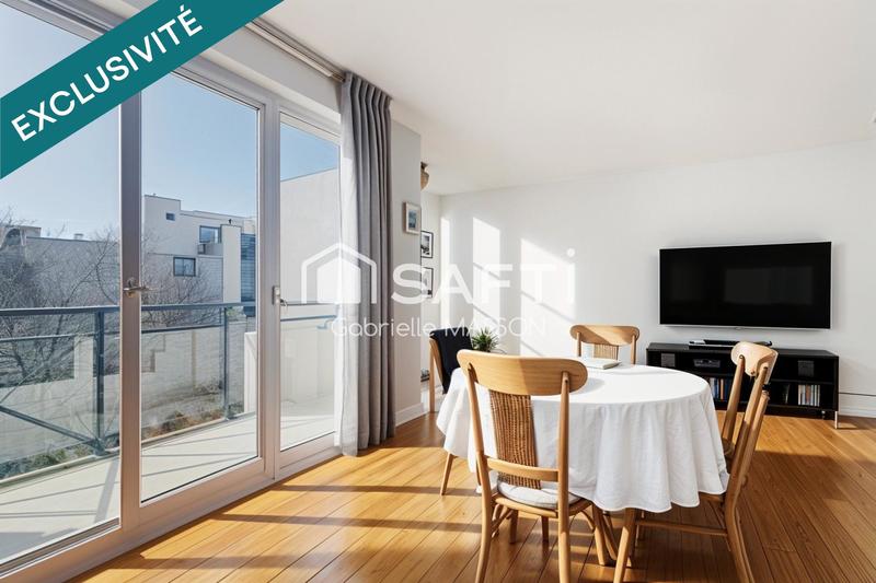 Appartement - 99 m² - 4 pièces