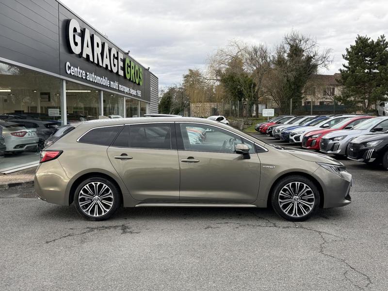 Toyota corolla touring sports Hybride 184h Design