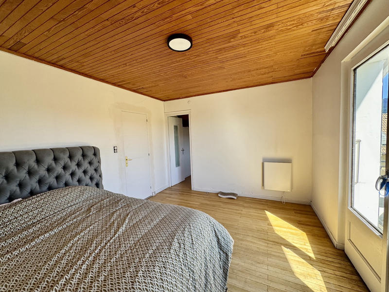 Maison - 180 m² - 6 pièces