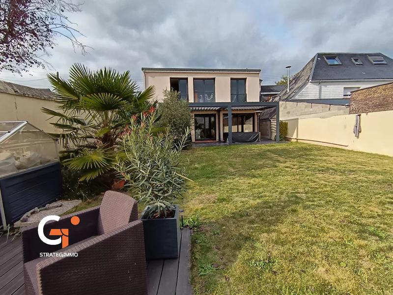 Maison - 195 m² - 8 pièces