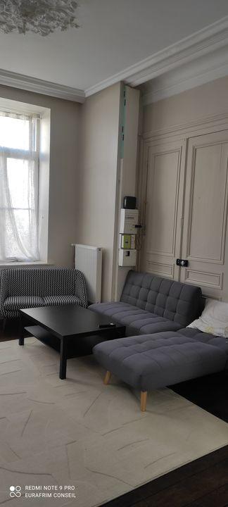 Appartement - 85 m² - 5 pièces