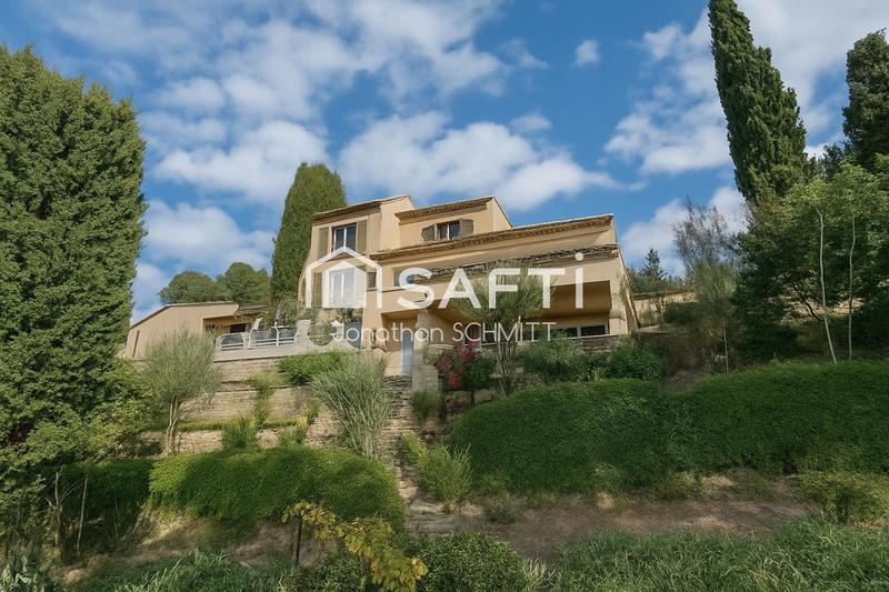 Maison - 130 m² - 7 pièces