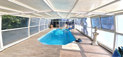 Maison - 190 m² - 8 pièces