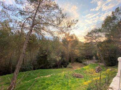 Villa - 325 m² - 5 pièces