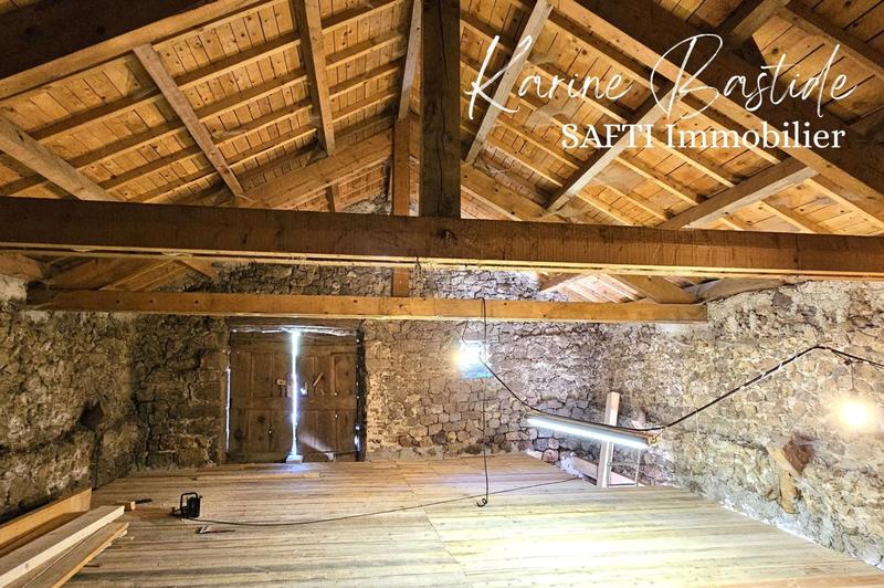 Maison - 95 m² - 7 pièces