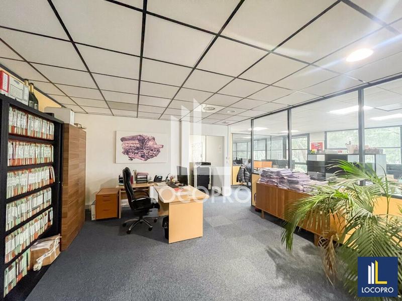 Bureau - 315 m²
