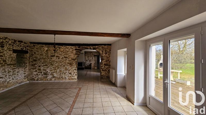 Maison - 215 m² - 9 pièces