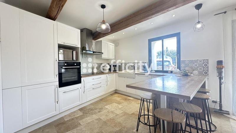 Maison - 120 m² - 5 pièces