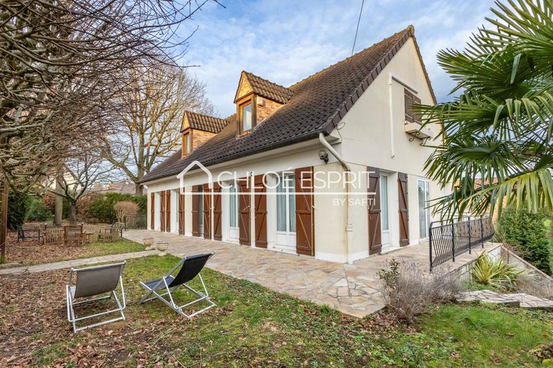 Maison - 167 m² - 10 pièces