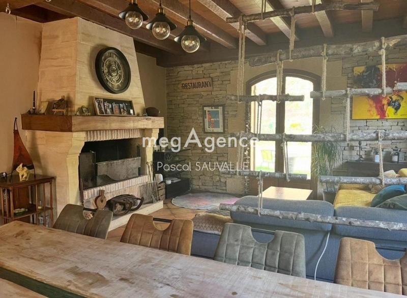 Maison en pierre - 148 m² - 5 pièces