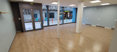 Local commercial - 89 m²