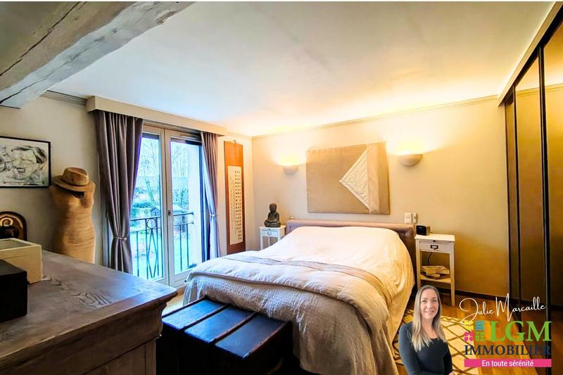 Propriété - 236 m² - 7 pièces