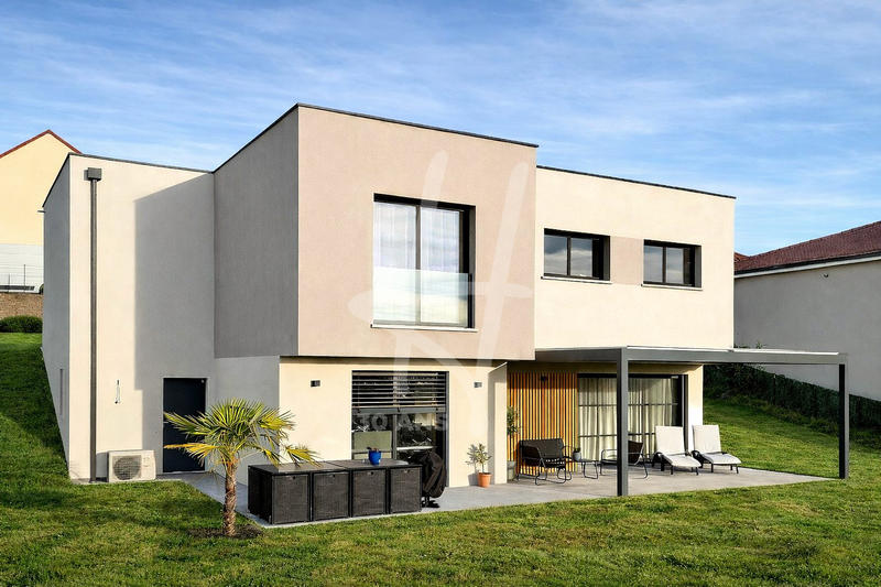 Villa - 155 m² - 5 pièces