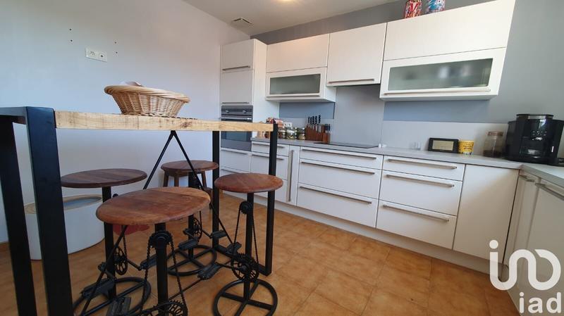 Maison - 260 m² - 10 pièces