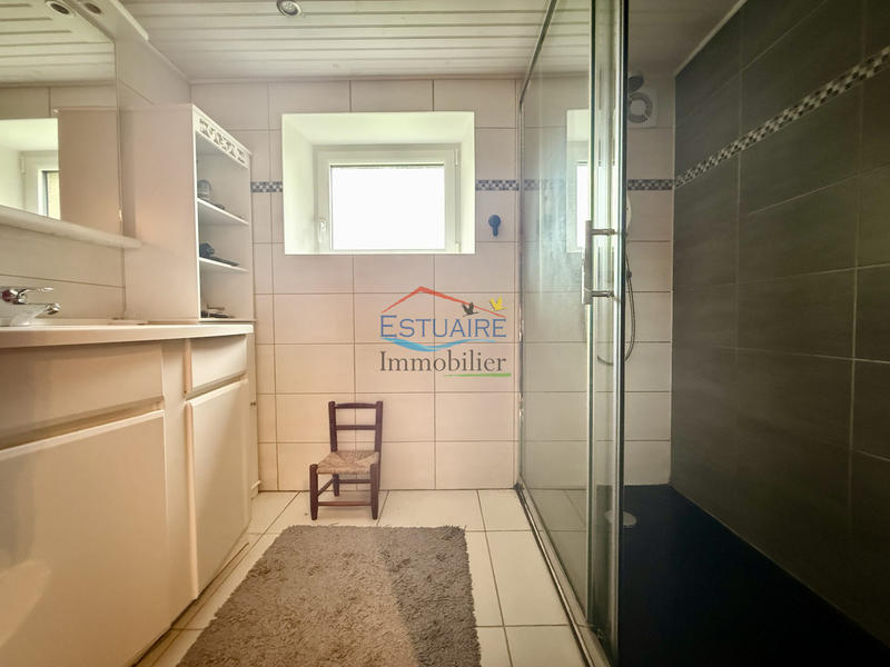 Maison - 204 m² - 7 pièces