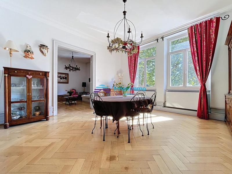 Appartement - 157 m² - 7 pièces