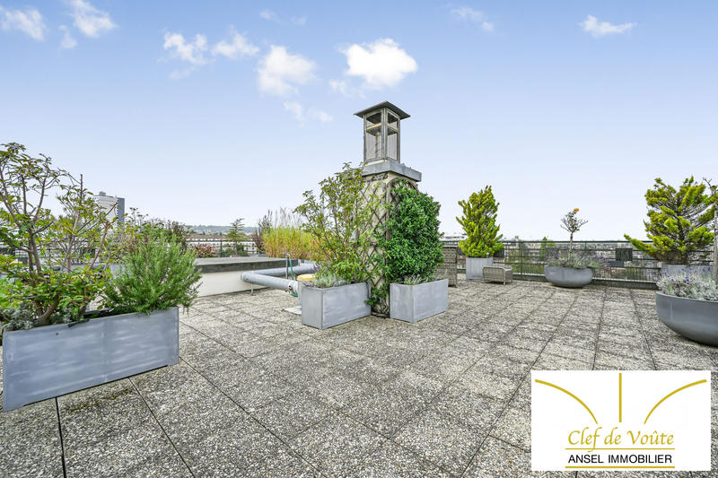 Appartement - 129 m² - 5 pièces