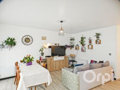 Maison - 87 m² - 5 pièces