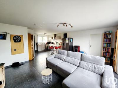 Maison - 99 m² - 5 pièces