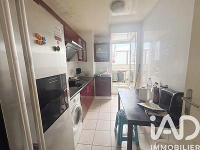 Appartement - 95 m² - 5 pièces