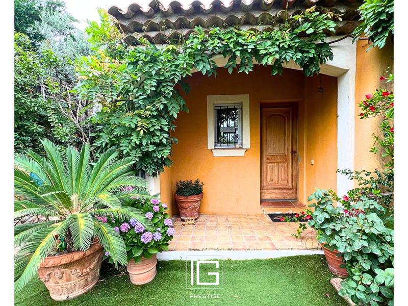 Maison - 144 m² - 6 pièces