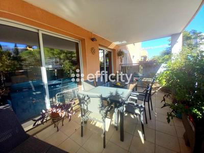 Appartement - 80 m² - 3 pièces