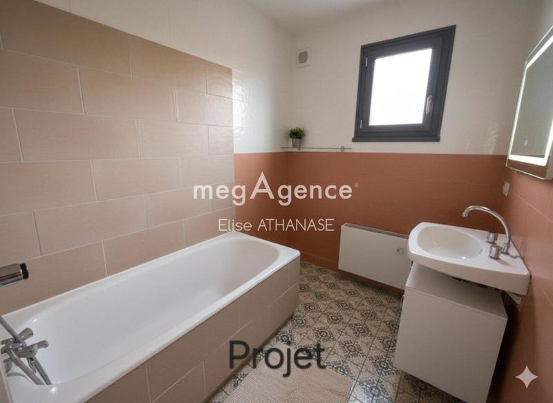 Maison - 82 m² - 4 pièces