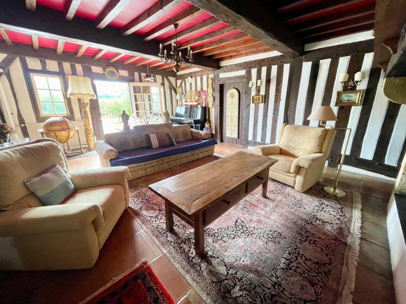 Propriété - 265 m² - 6 pièces