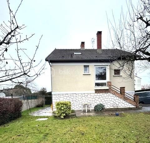 Maison - 112 m² - 5 pièces