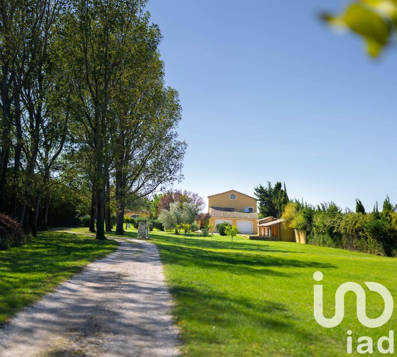 Maison - 385 m² - 7 pièces