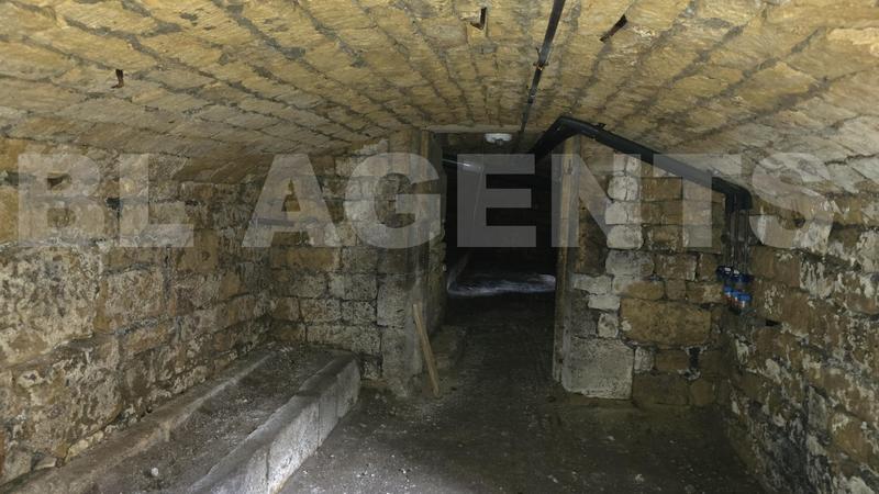 Maison - 195 m² - 10 pièces