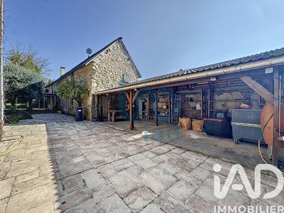 Maison - 361 m² - 8 pièces