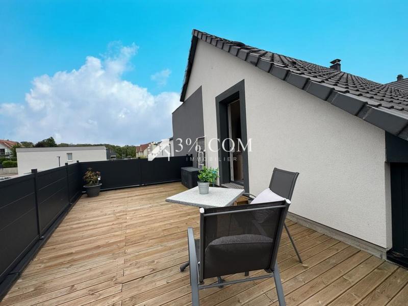 Maison - 98 m² - 5 pièces