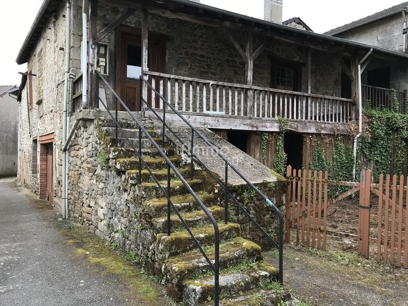 Maison de village - 300 m² - 15 pièces