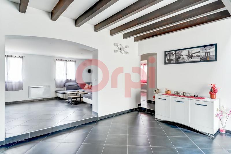 Maison - 182 m² - 5 pièces