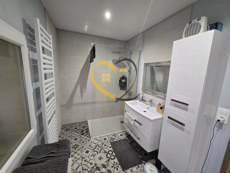 Maison - 90 m² - 3 pièces