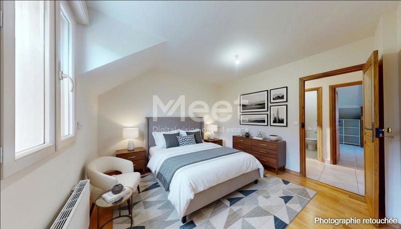 Maison - 220 m² - 6 pièces