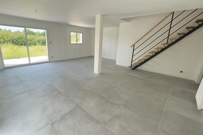 Maison contemporaine - 112 m² - 6 pièces