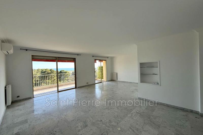 Appartement - 92 m² - 4 pièces